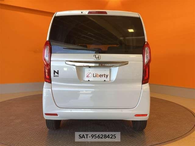 Honda N BOX 2023-08 8367366-9