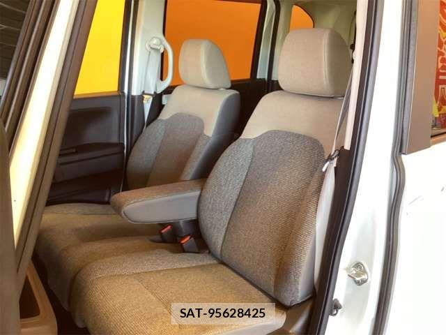 Honda N BOX 2023-08 8367366-18