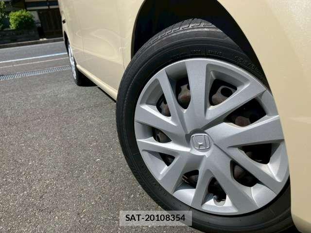 Honda N BOX 2018-03 8367379-18