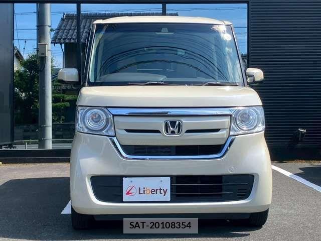 Honda N BOX 2018-03 8367379-3