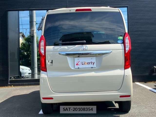 Honda N BOX 2018-03 8367379-5