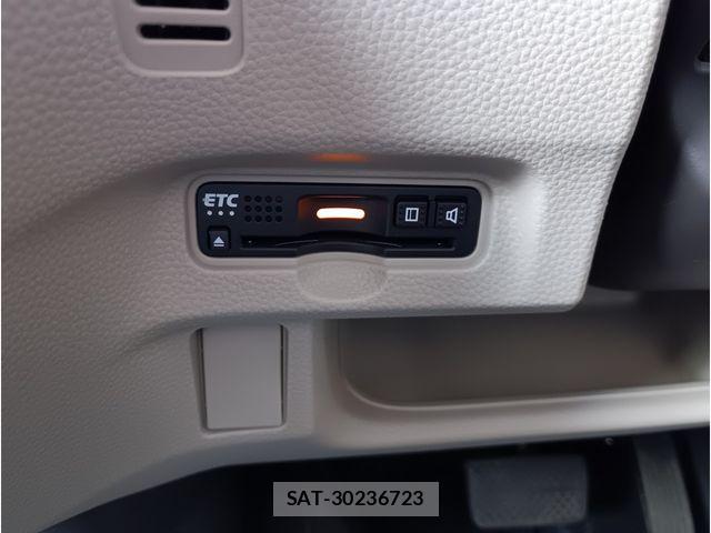Honda N BOX 2019-05 8367426-11