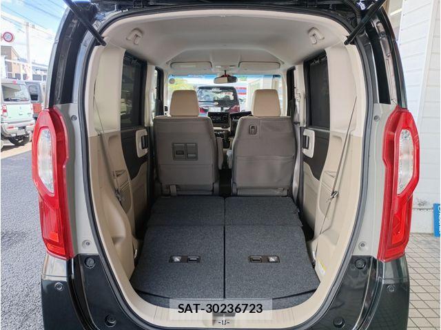 Honda N BOX 2019-05 8367426-16