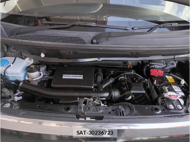 Honda N BOX 2019-05 8367426-18