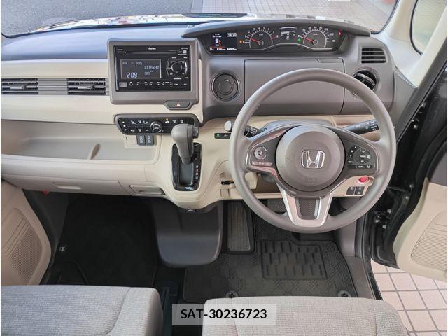 Honda N BOX 2019-05 8367426-1