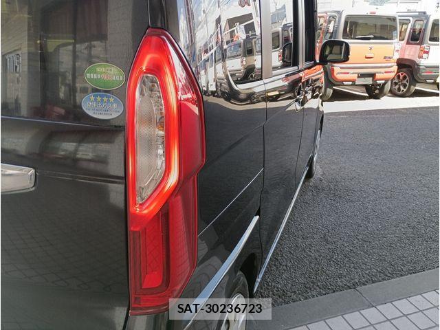 Honda N BOX 2019-05 8367426-5