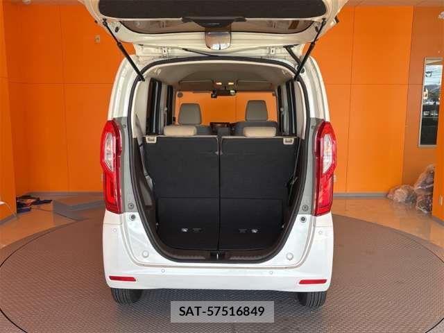 Honda N BOX 2022-10 8367365-11