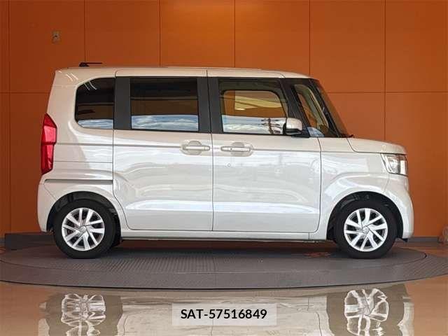 Honda N BOX 2022-10 8367365-7