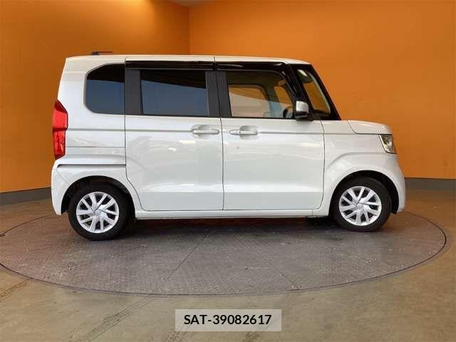 Honda N BOX 2020-03 8367361-8