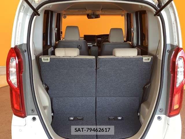 Honda N BOX 2020-03 8367356-14