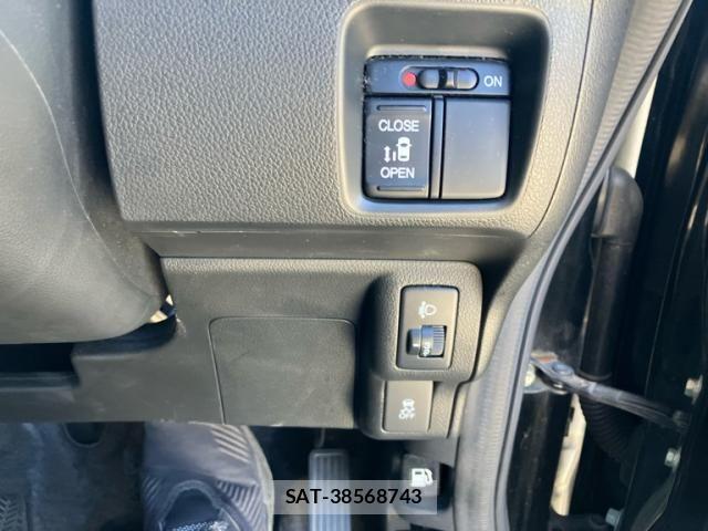 Honda N BOX 2014-03 8367470-17