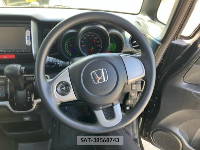 Honda N BOX 2014-03 8367470-18