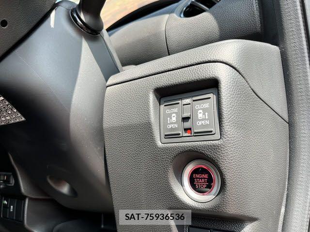 Honda N BOX 2023-06 8367474-11