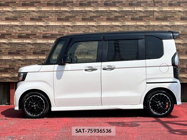Honda N BOX 2023-06 8367474-23