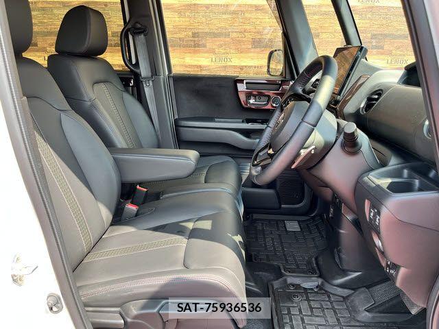 Honda N BOX 2023-06 8367474-3