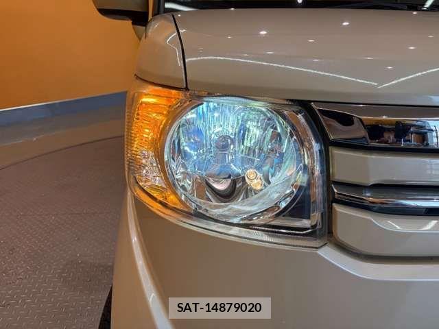 Honda N BOX 2017-06 8371926-10