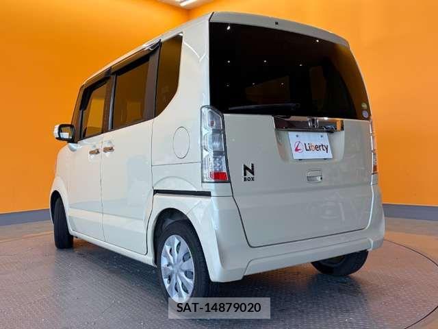 Honda N BOX 2017-06 8371926-14