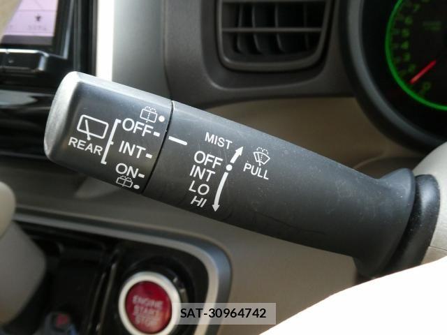 Honda N BOX 2012-04 8371936-8
