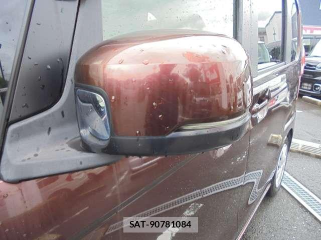Honda N BOX 2019-05 8371929-12