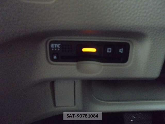 Honda N BOX 2019-05 8371929-3