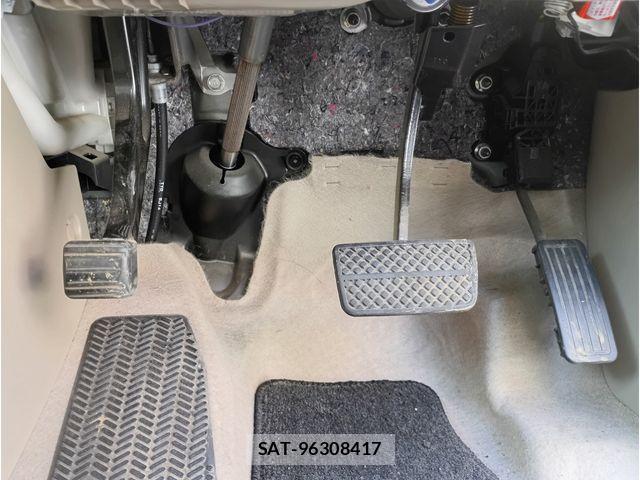 Honda N BOX 2015-10 8371932-24