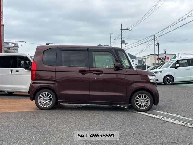 Honda N BOX 2020-06 8371928-18