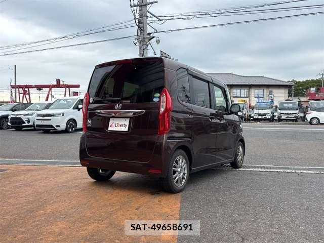Honda N BOX 2020-06 8371928-19