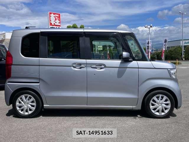 Honda N BOX 2021-08 8371927-14