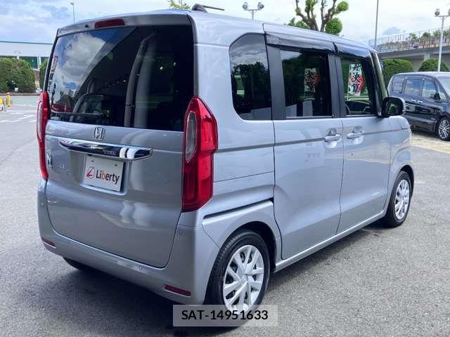 Honda N BOX 2021-08 8371927-15