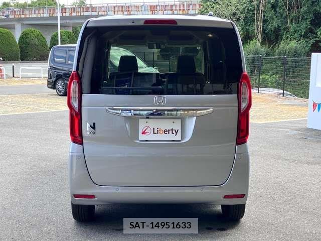 Honda N BOX 2021-08 8371927-16