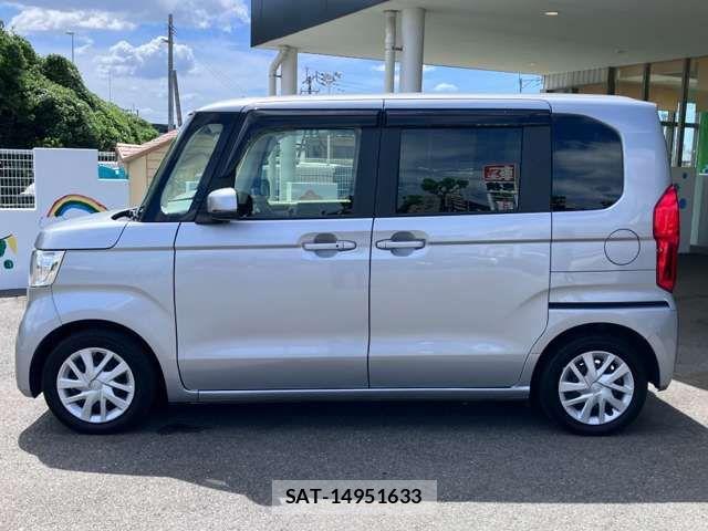 Honda N BOX 2021-08 8371927-18