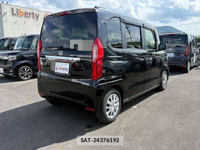 Honda N BOX 2023-08 8371922-16