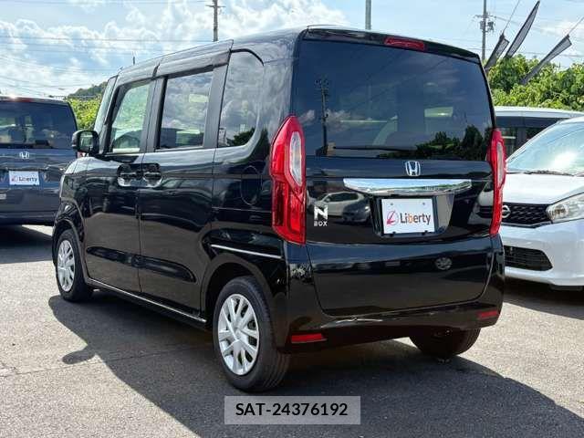 Honda N BOX 2023-08 8371922-18