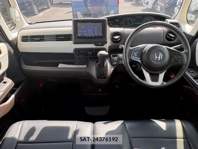 Honda N BOX 2023-08 8371922-1