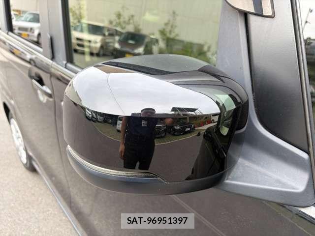 Honda N BOX 2022-01 8371925-12