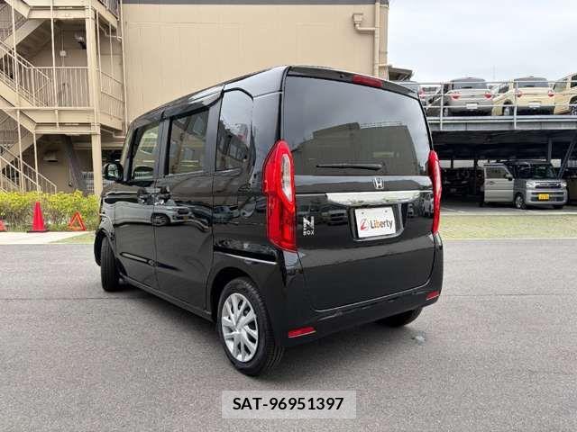 Honda N BOX 2022-01 8371925-16
