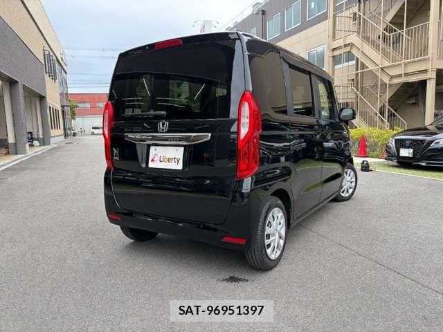 Honda N BOX 2022-01 8371925-4