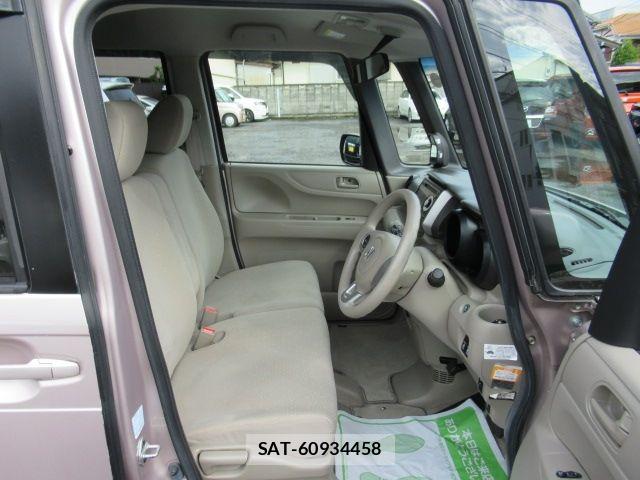 Honda N BOX 2013-12 8413874-12