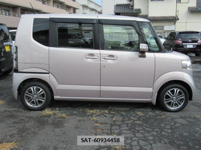 Honda N BOX 2013-12 8413874-3