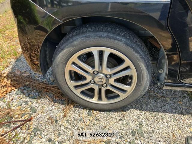 Honda N BOX 2013-08 8413899-4