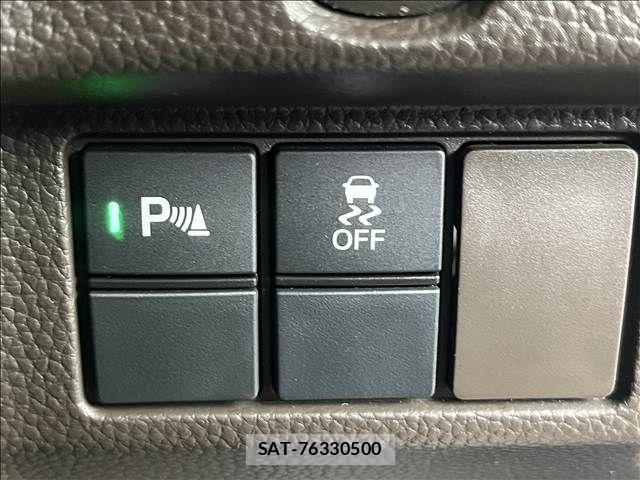 Honda N BOX 2022-09 8413849-25