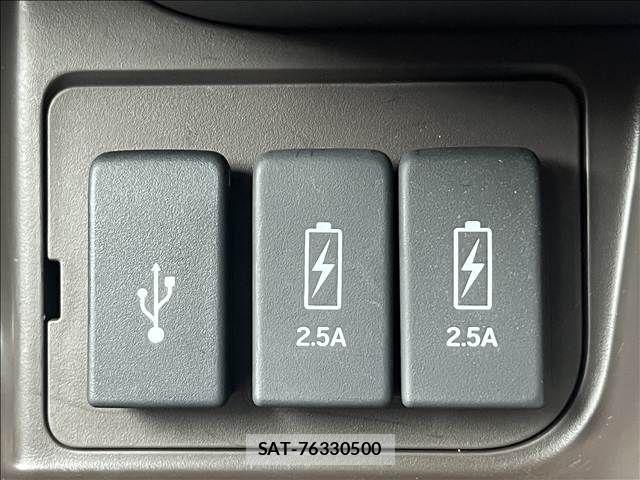 Honda N BOX 2022-09 8413849-26