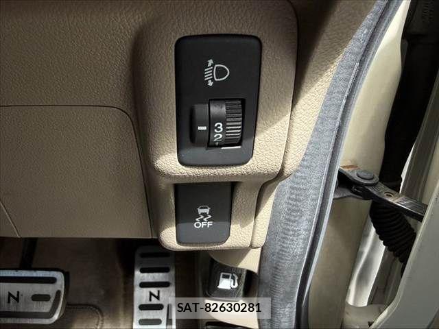 Honda N BOX 2012-06 8413873-22