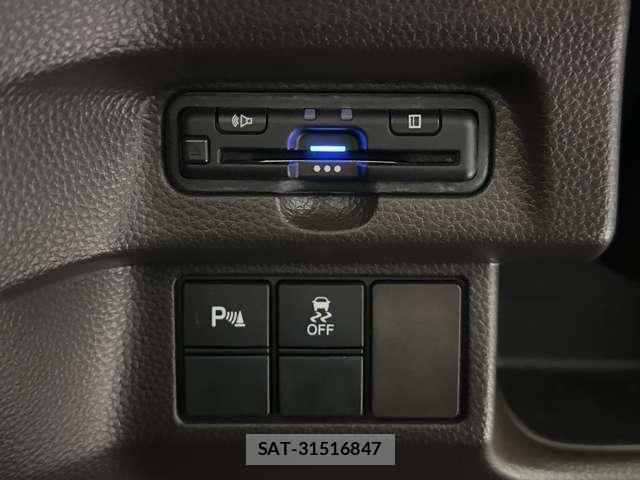 Honda N BOX 2021-07 8413858-15
