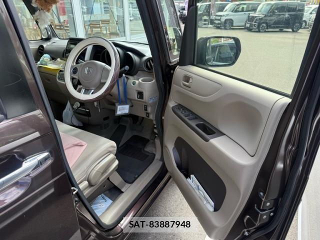 Honda N BOX 2015-09 8413896-12