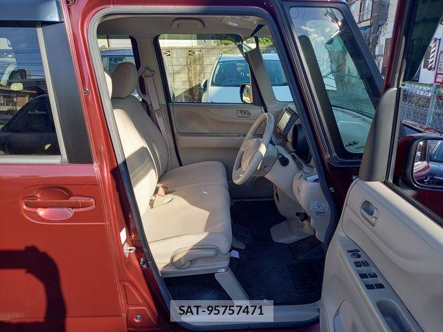 Honda N BOX 2015-07 8413865-11