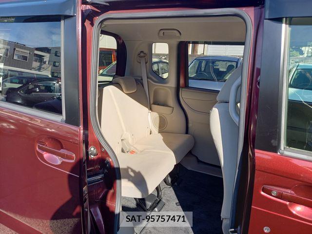 Honda N BOX 2015-07 8413865-13