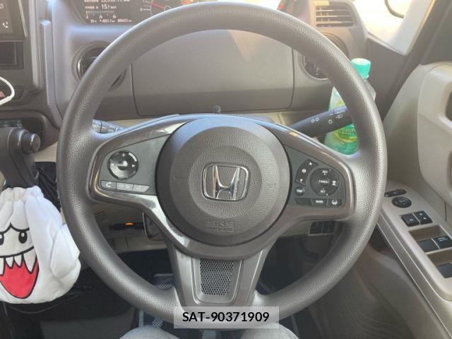 Honda N BOX 2018-10 8413881-16