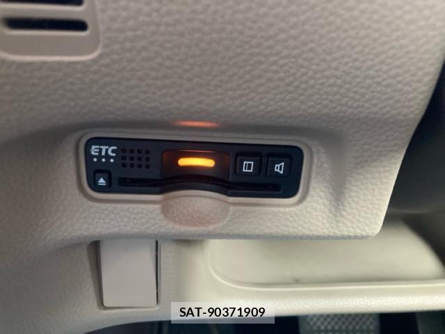Honda N BOX 2018-10 8413881-19