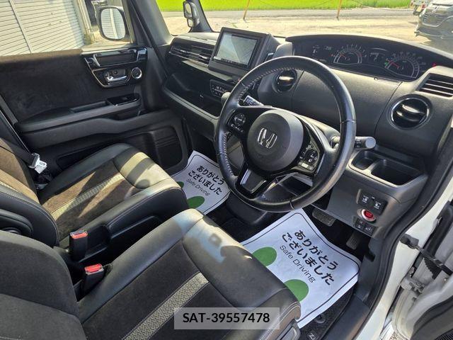 Honda N BOX 2021-02 8413852-9